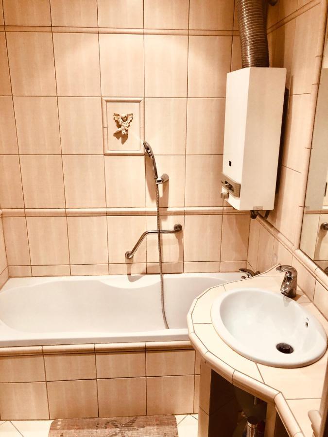 Wynajemzklasa Hostel Krasków Εξωτερικό φωτογραφία